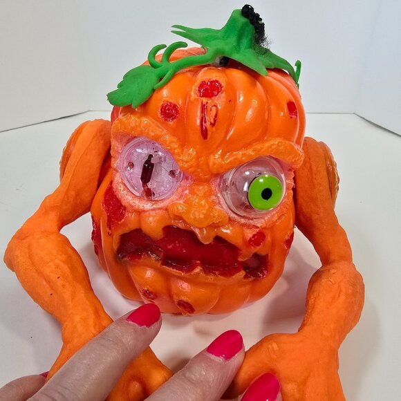 Halloween 1994 Spearhead Boglins Pumpkin Shakin' Mutant  90s Prop Tested Works - Picture 3 of 9